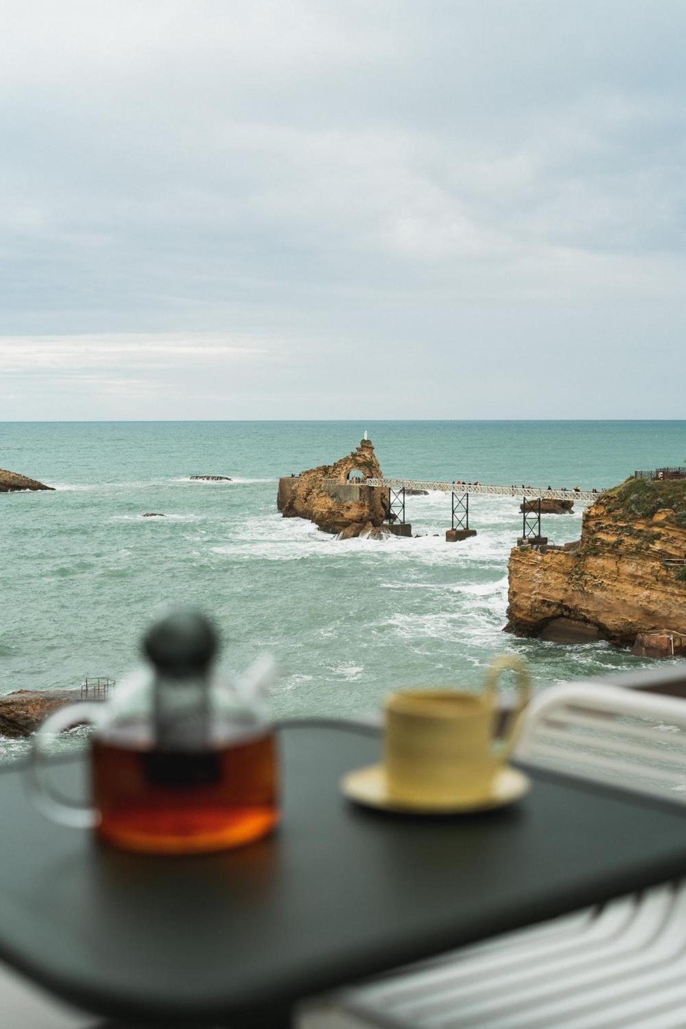 Hotel De La Plage Биариц Екстериор снимка