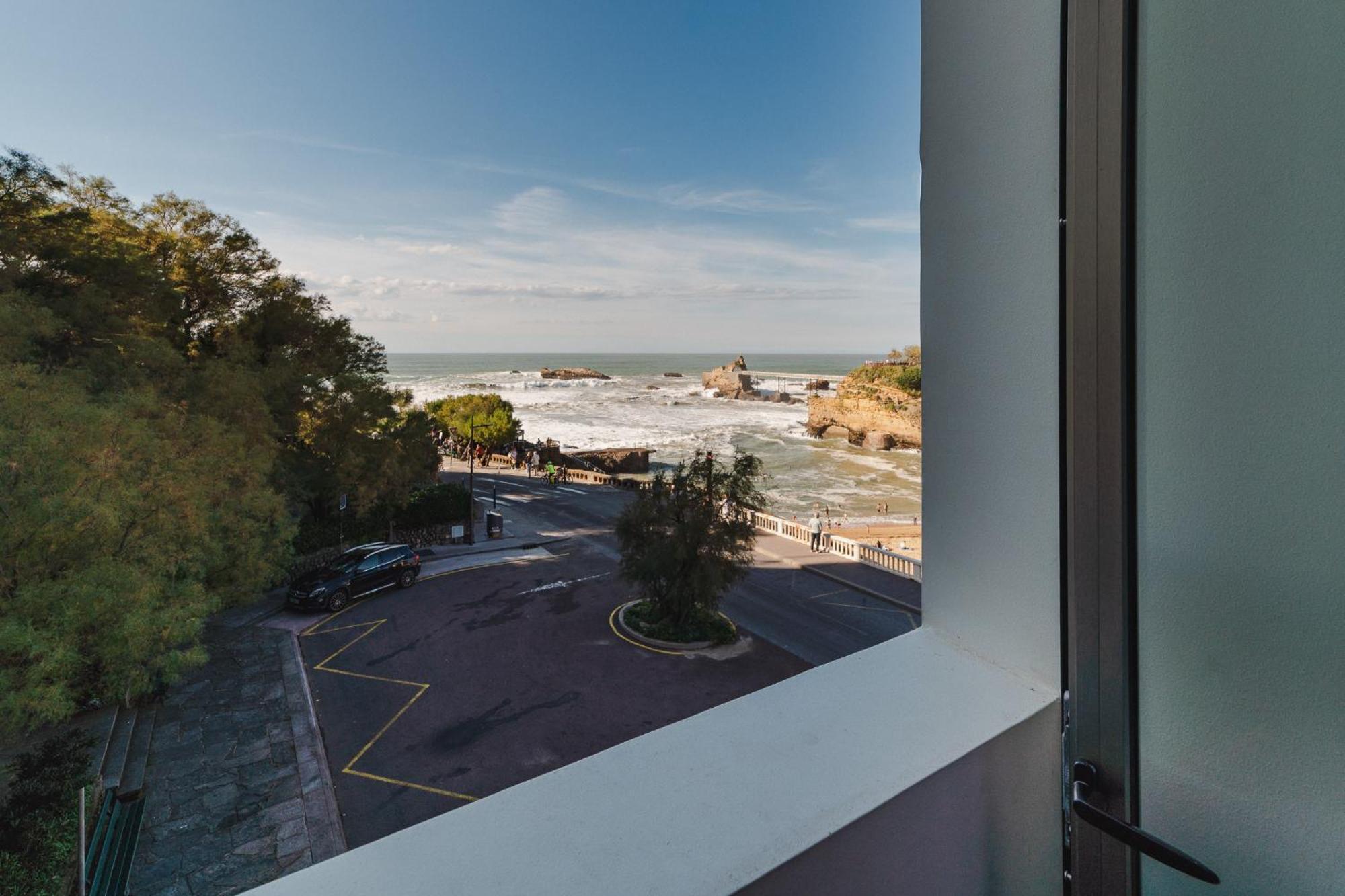 Hotel De La Plage Биариц Екстериор снимка